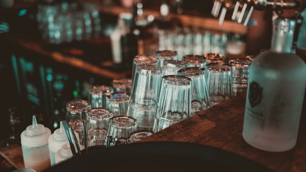 Boissons alcoolisées au bar, prévention alcool