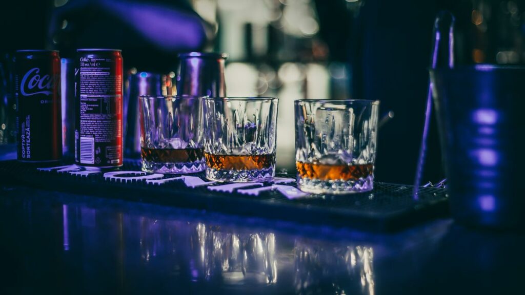 Verre en boîte de nuit, prévention de la soumission chimique