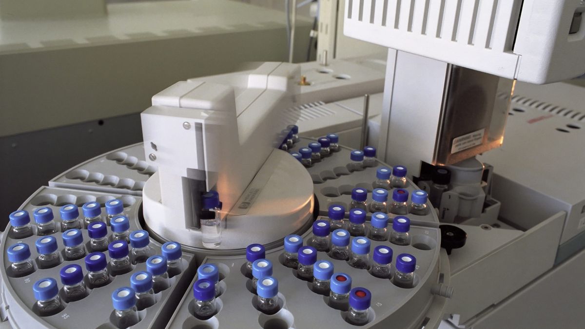 Analyse d'échantillon en laboratoire de toxicologie