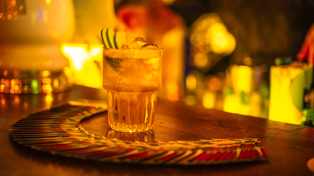 Verre en boîte de nuit, prévention de la soumission chimique